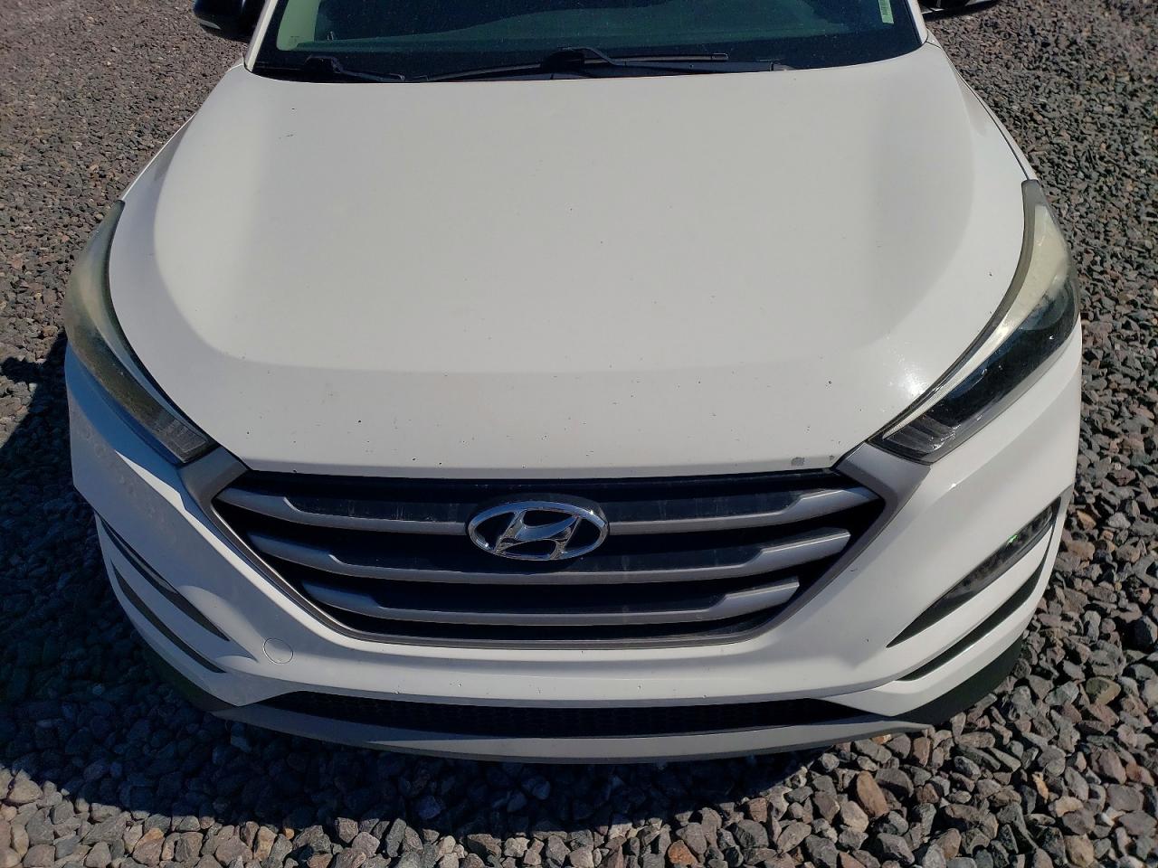 Hyundai TUCSON Night