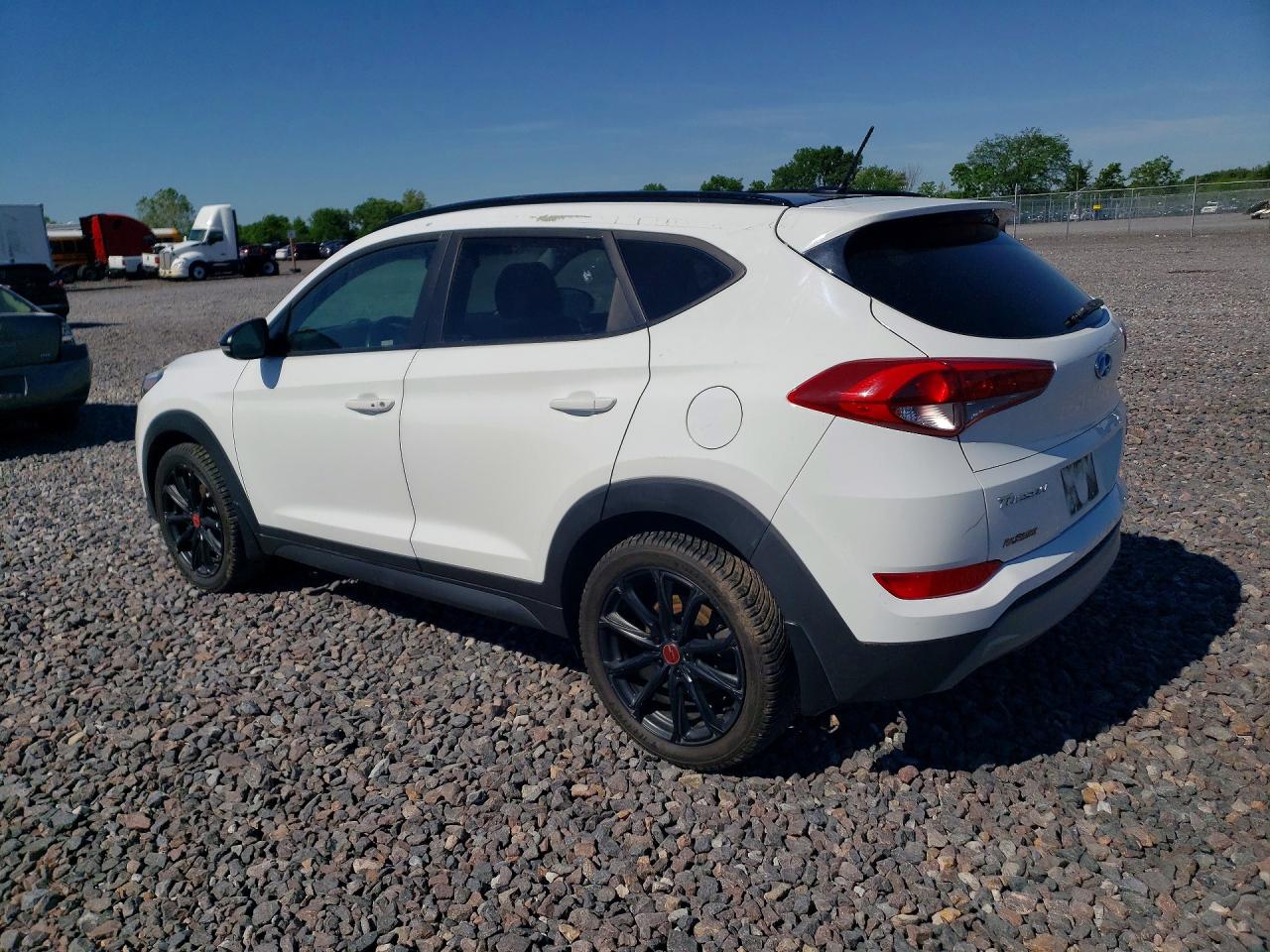 Hyundai TUCSON Night