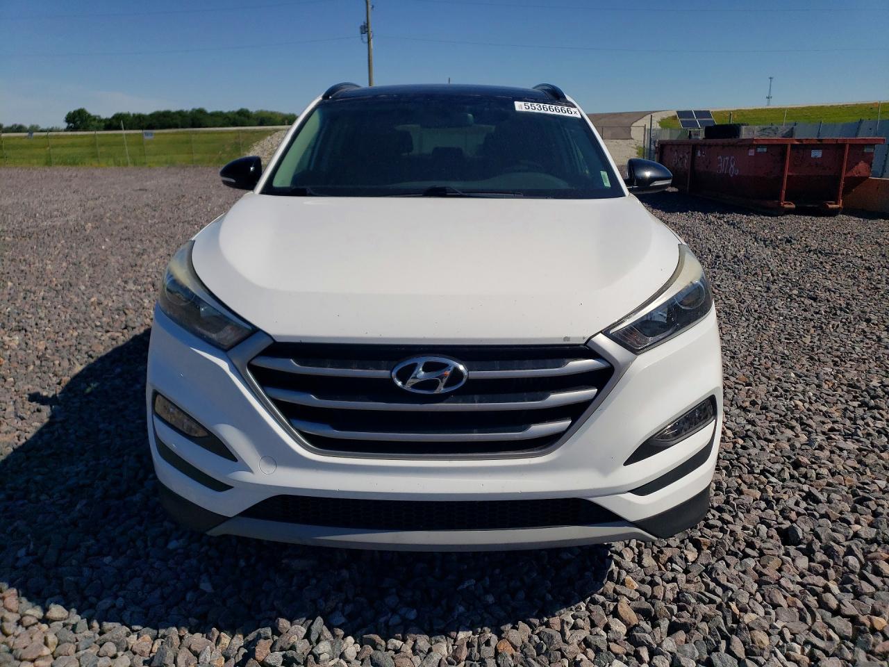 Hyundai TUCSON Night