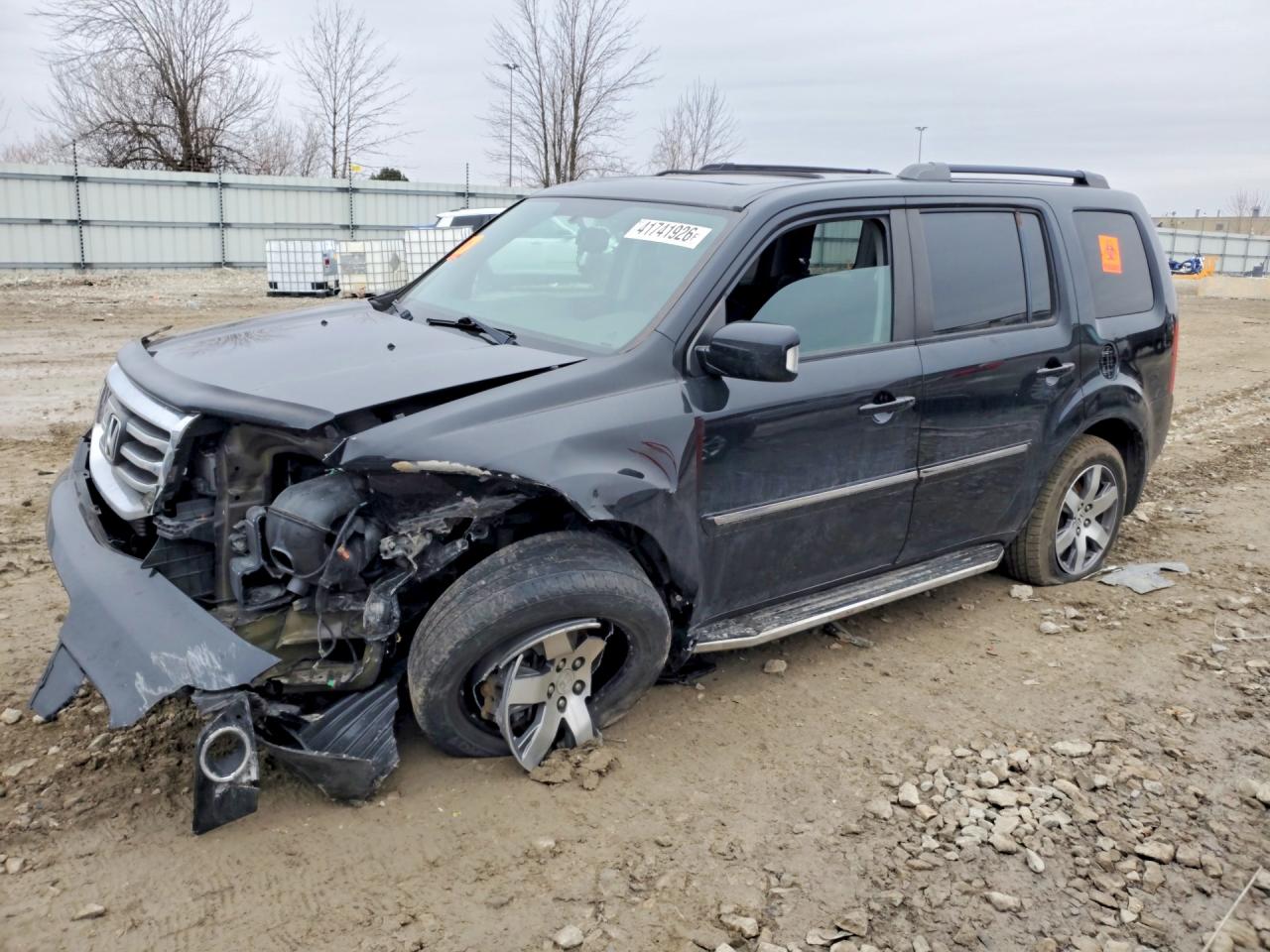 Salvage Honda Pilot Image