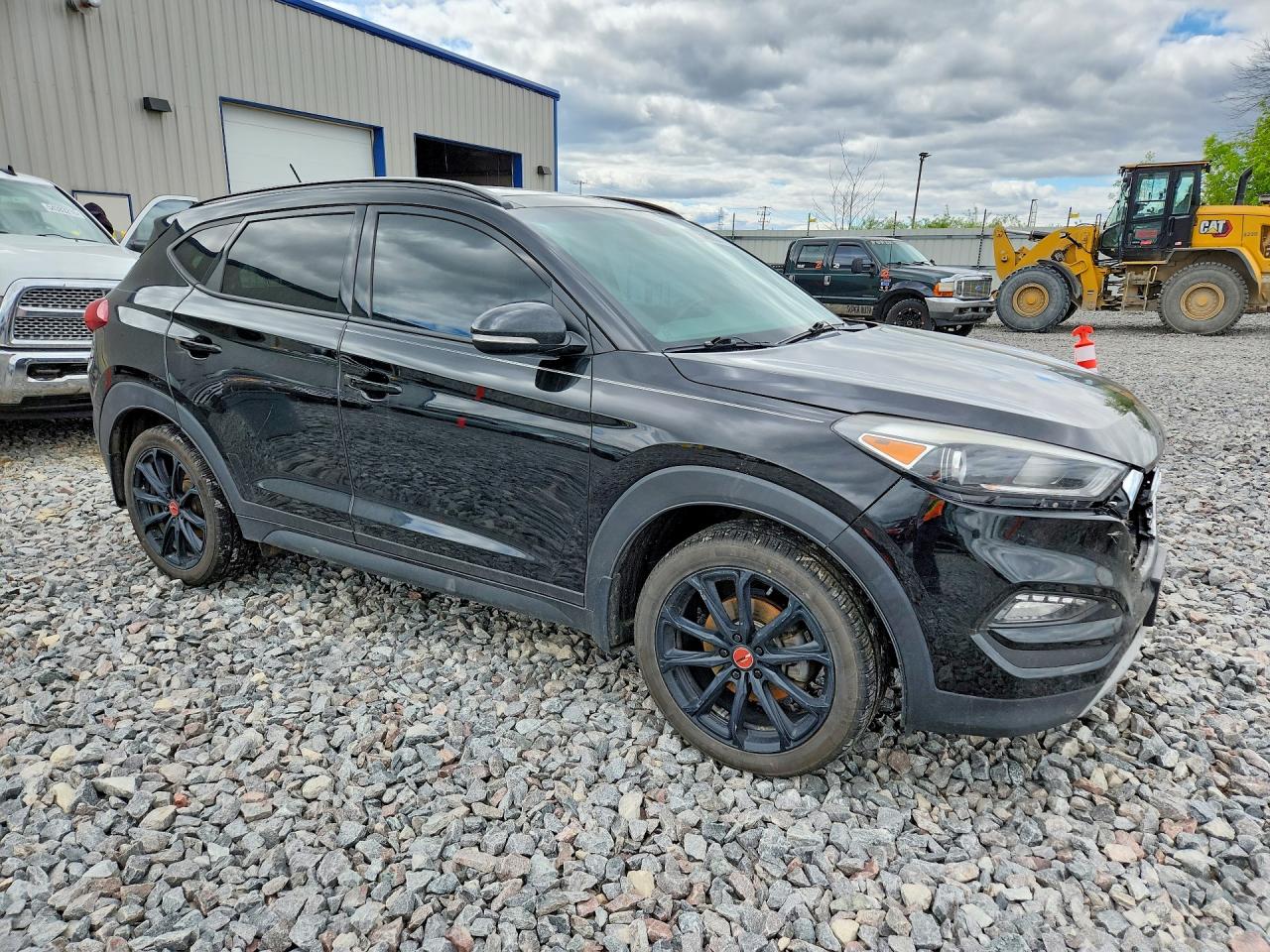 Hyundai TUCSON Night