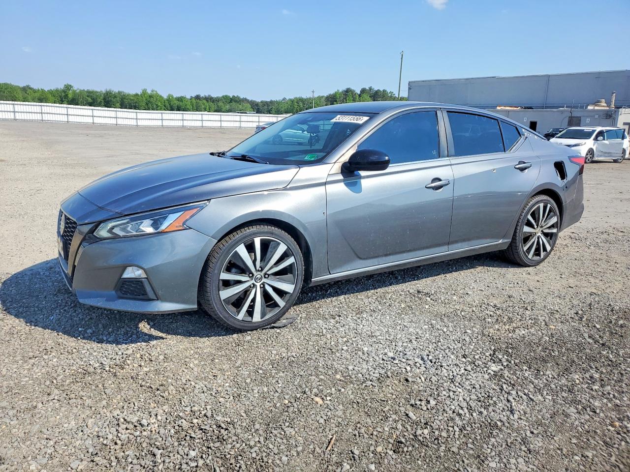 Salvage Nissan Altima Image