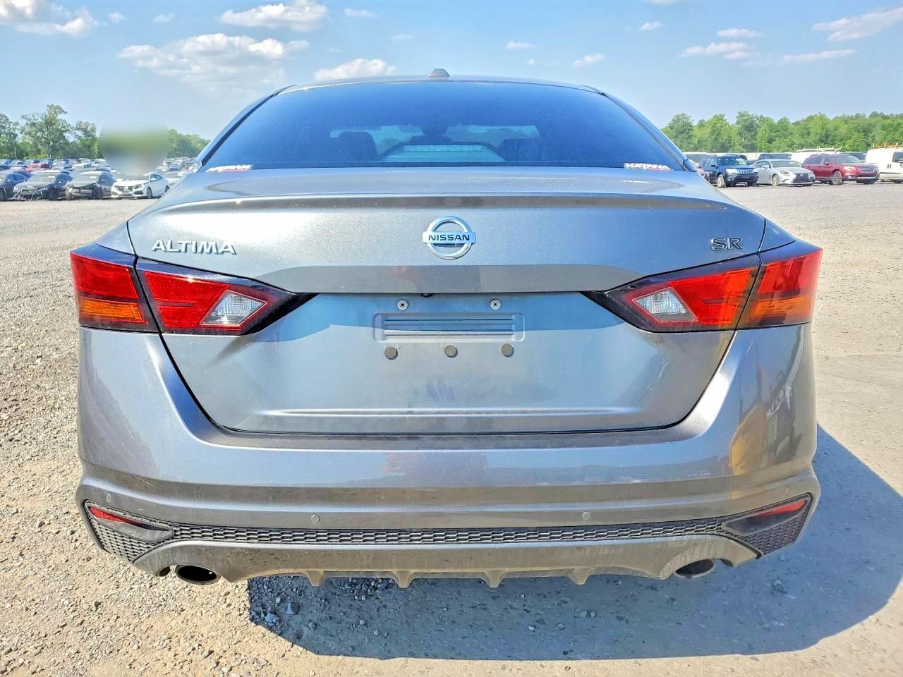 Nissan Altima Sr