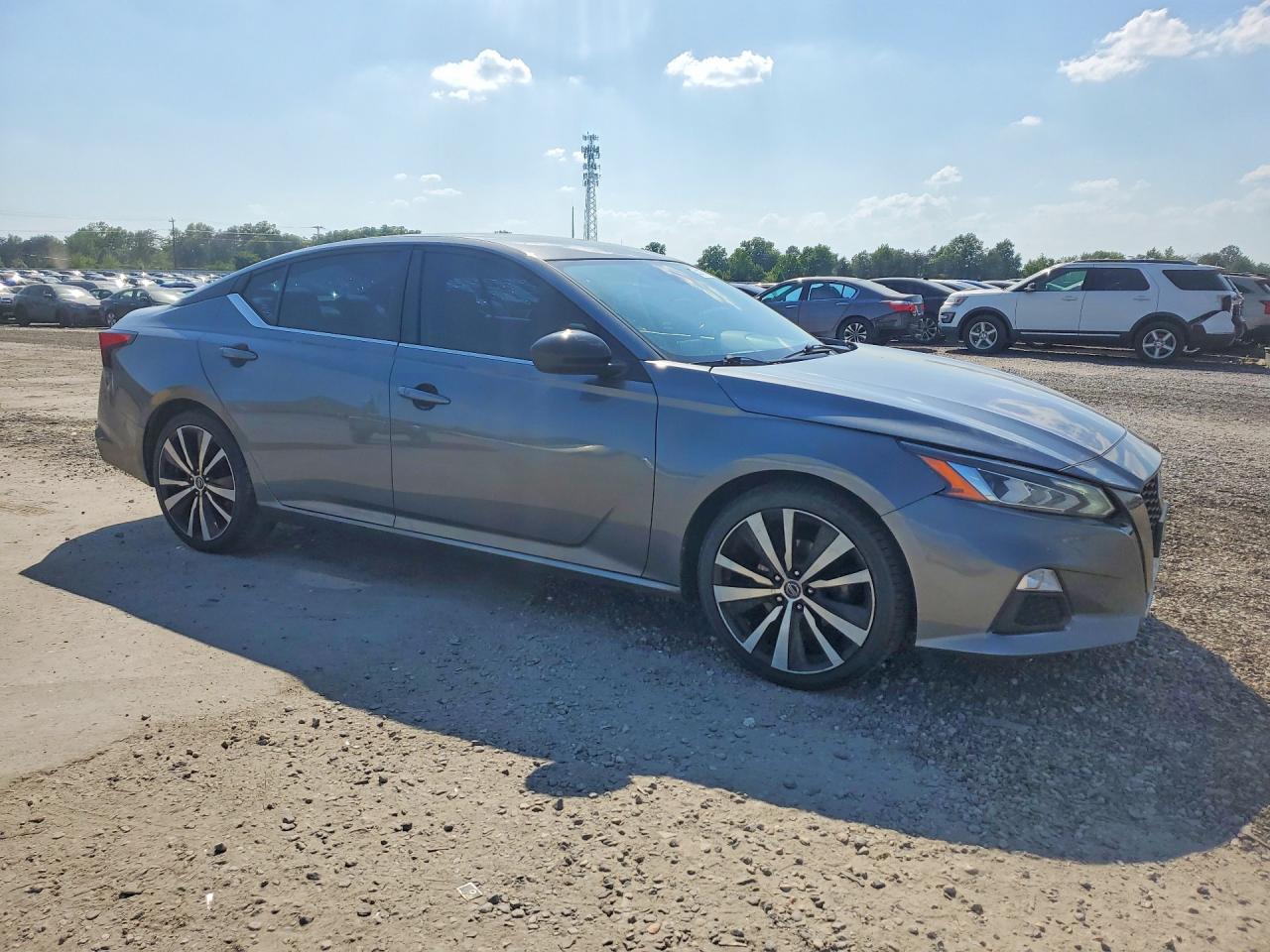 Nissan Altima Sr