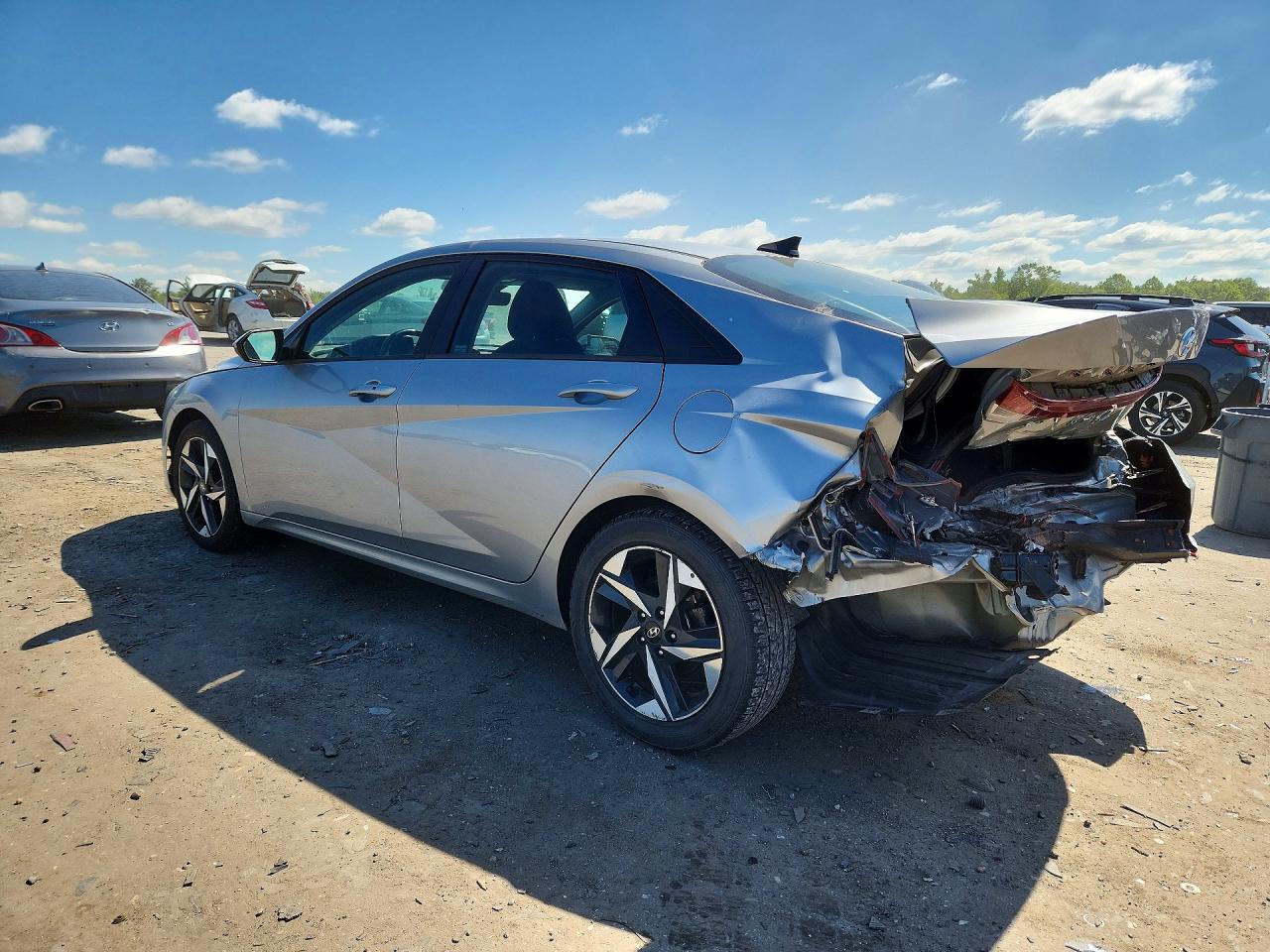 Hyundai ELANTRA Sel