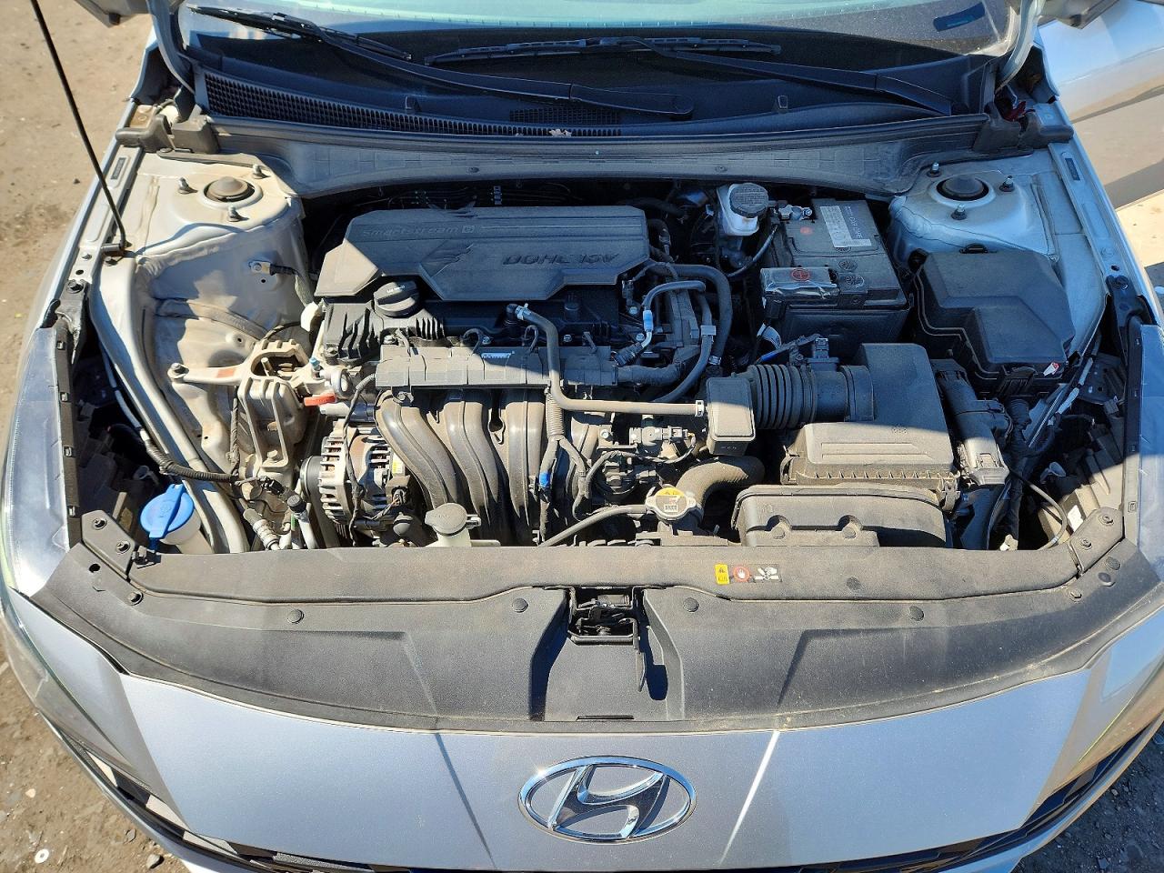 Hyundai ELANTRA Sel