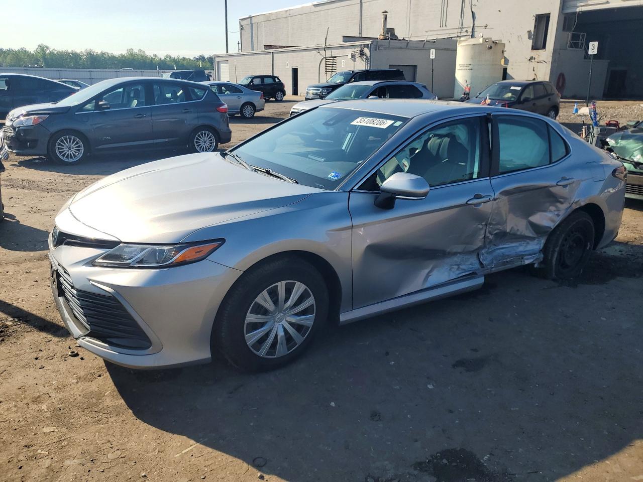 Salvage Toyota Camry Image