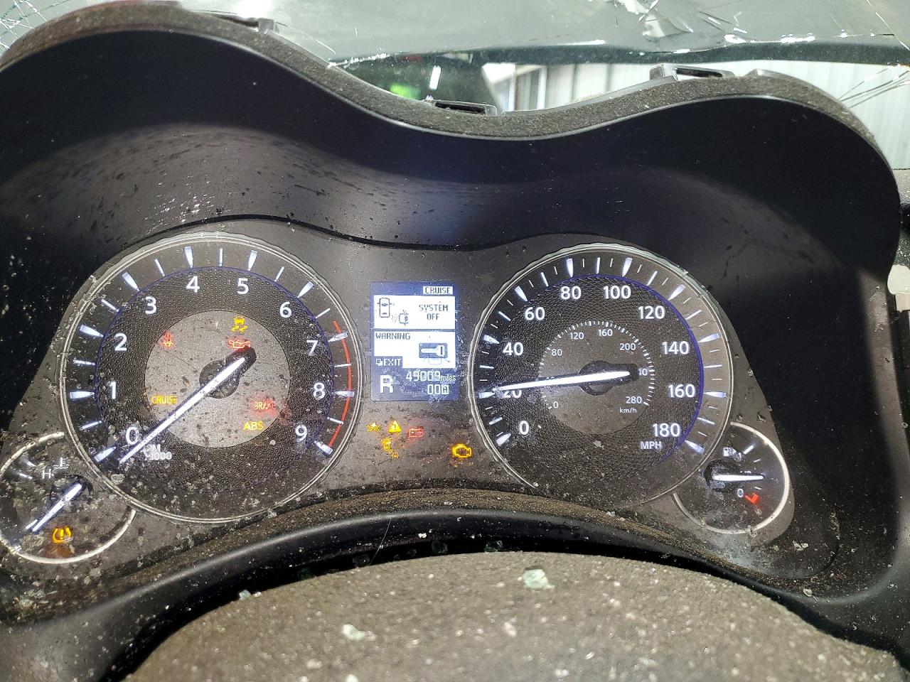 INFINITI Q70 5.6