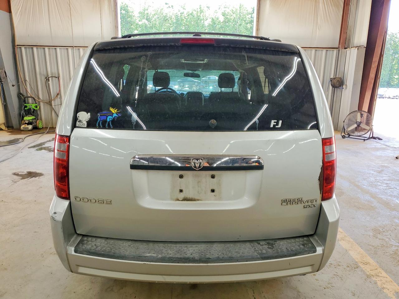 Dodge Caravan Sxt