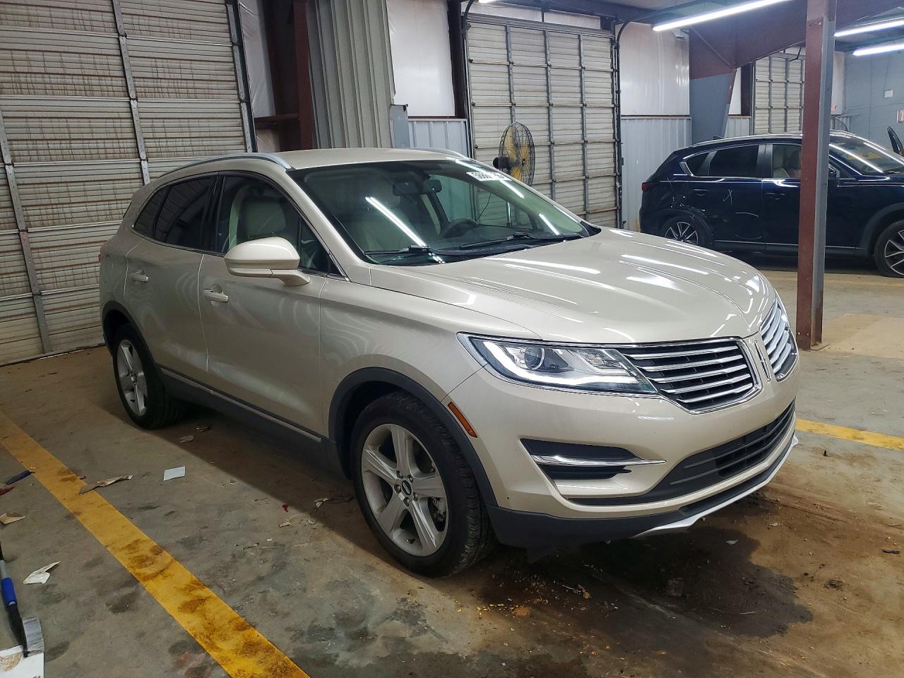 Lincoln MKC Premiere