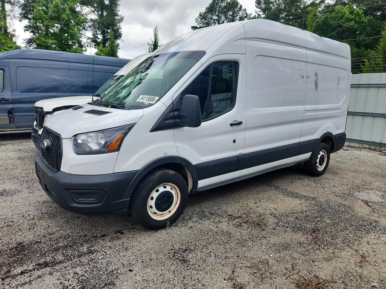 Salvage Ford Transit Image