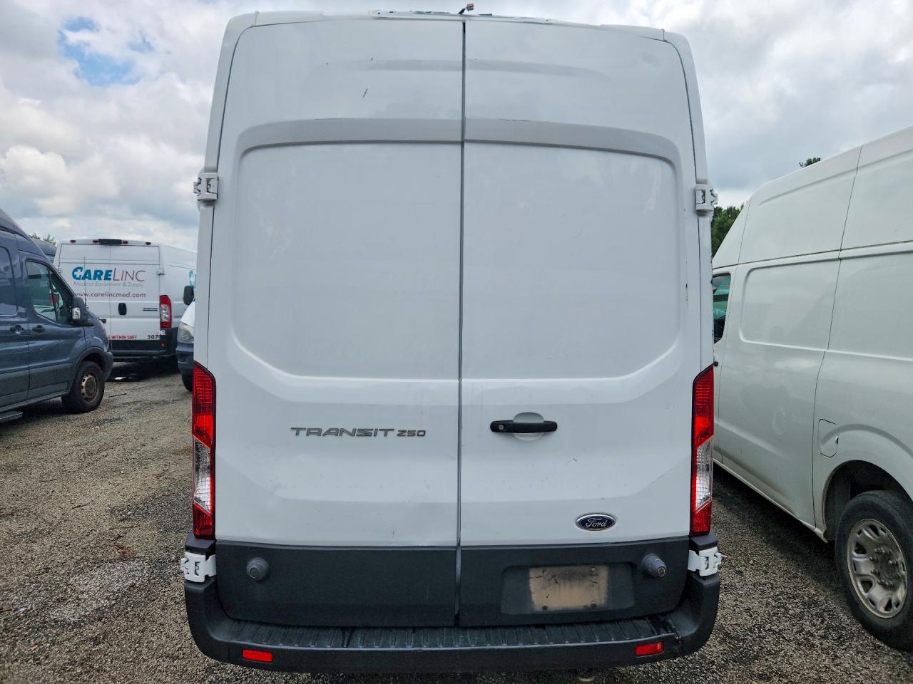 Ford Transit T-250