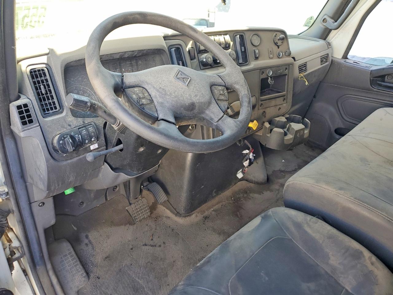 International Mv607