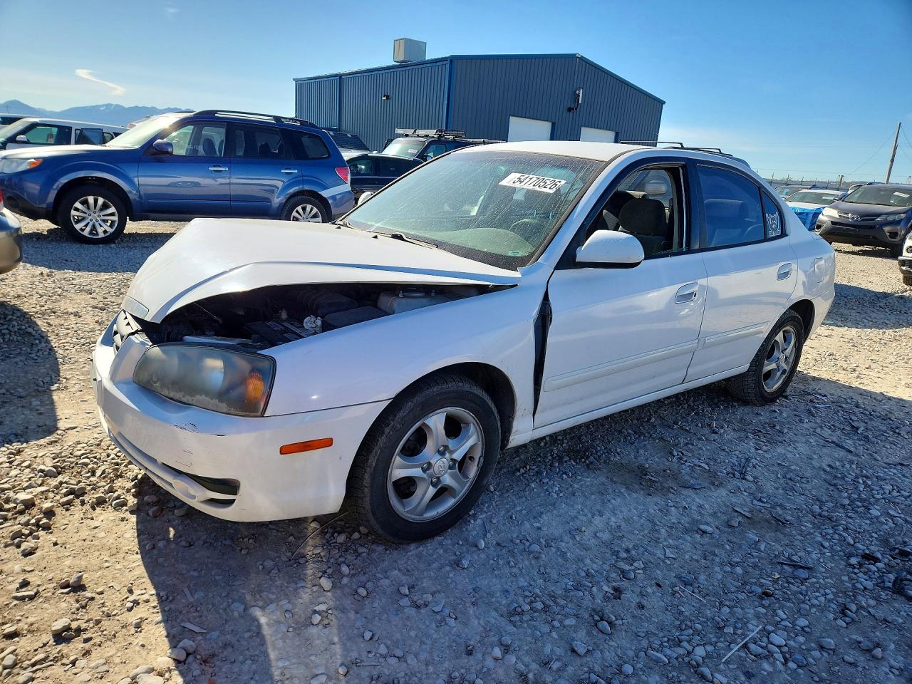 Salvage Hyundai ELANTRA Image