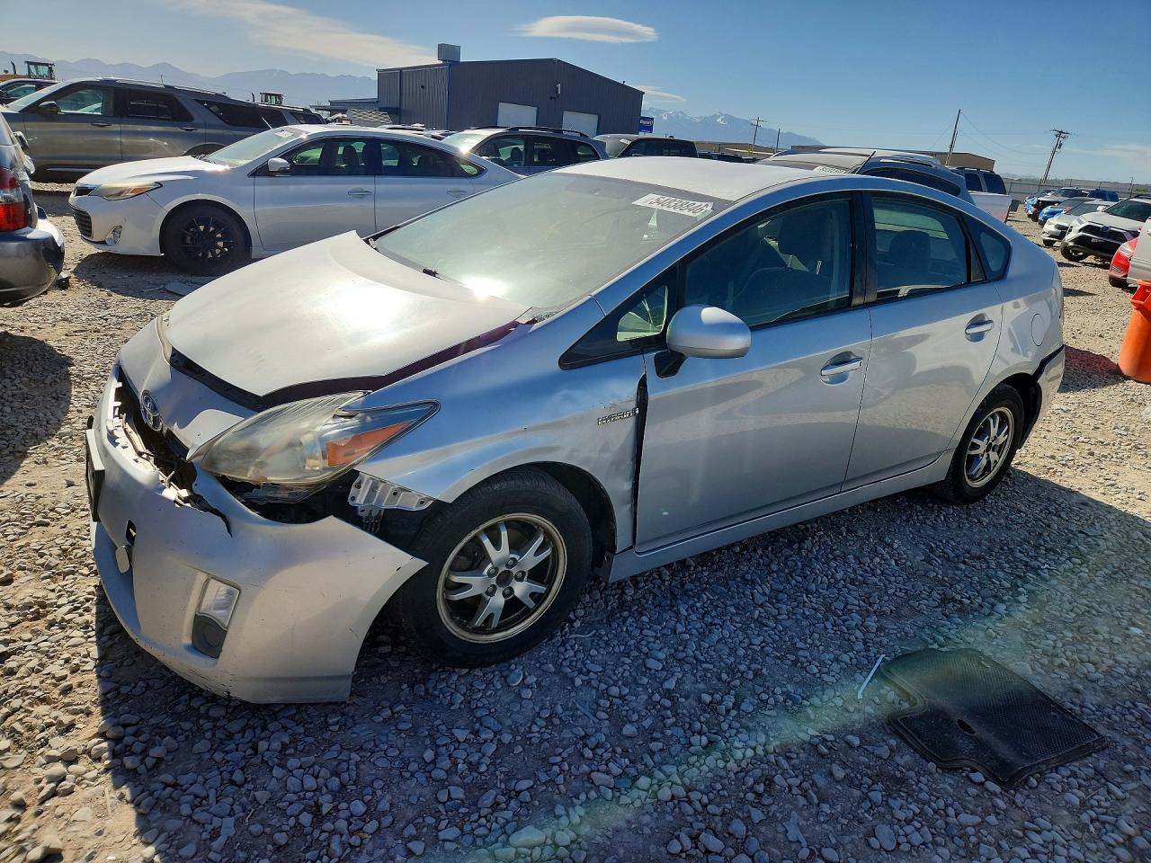 Salvage Toyota Prius Image