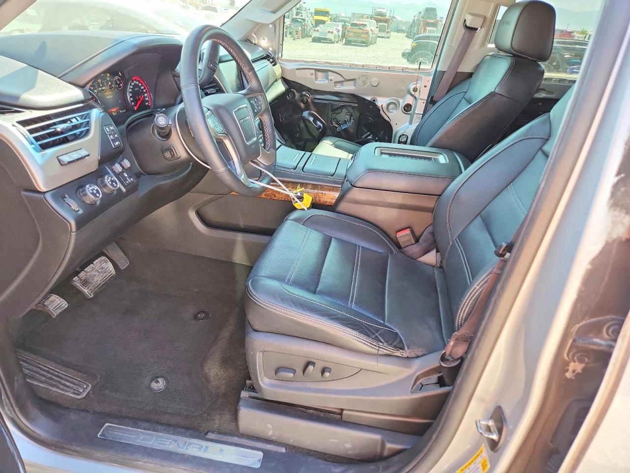 GMC Yukon Denali