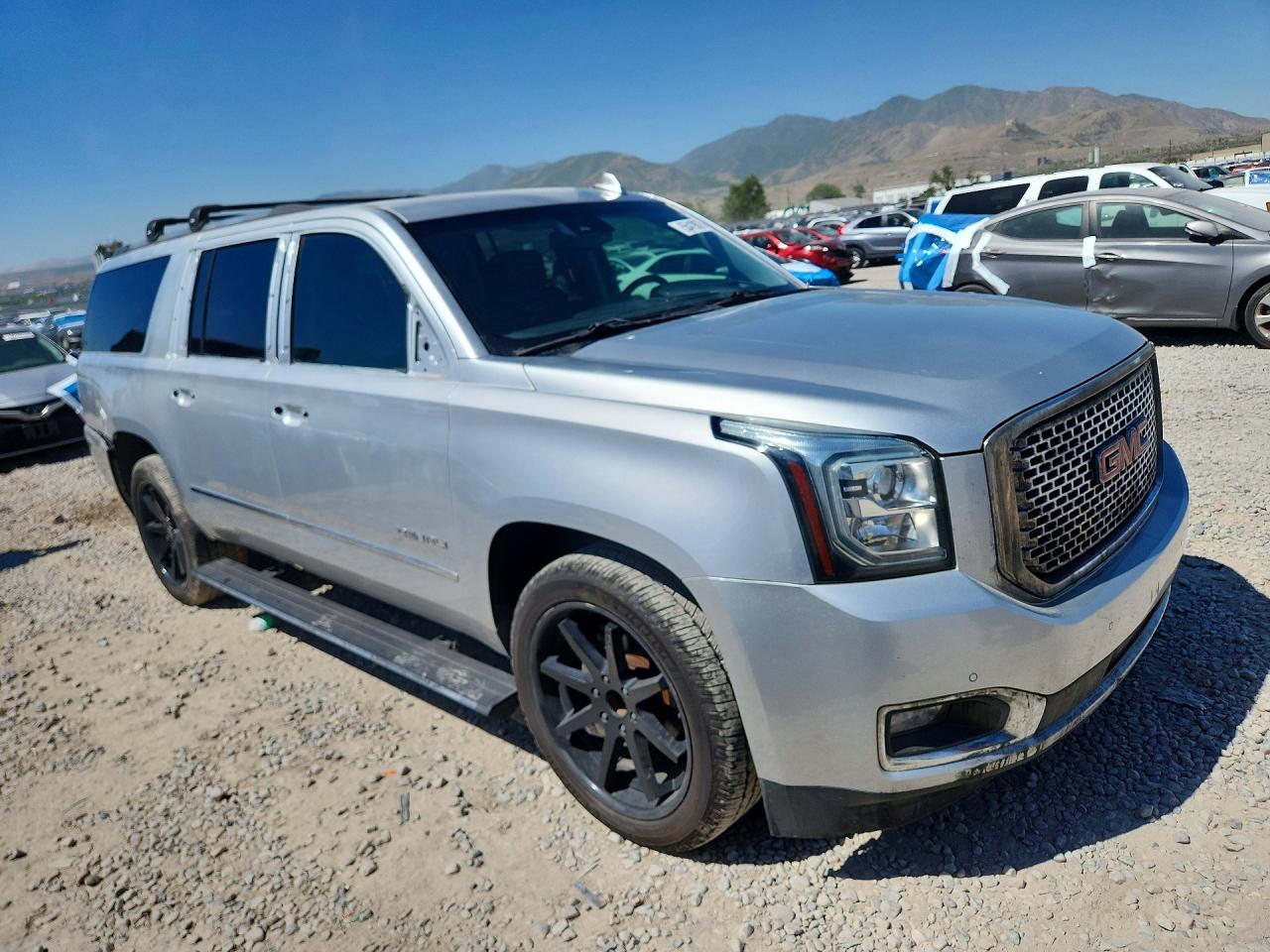GMC Yukon Denali