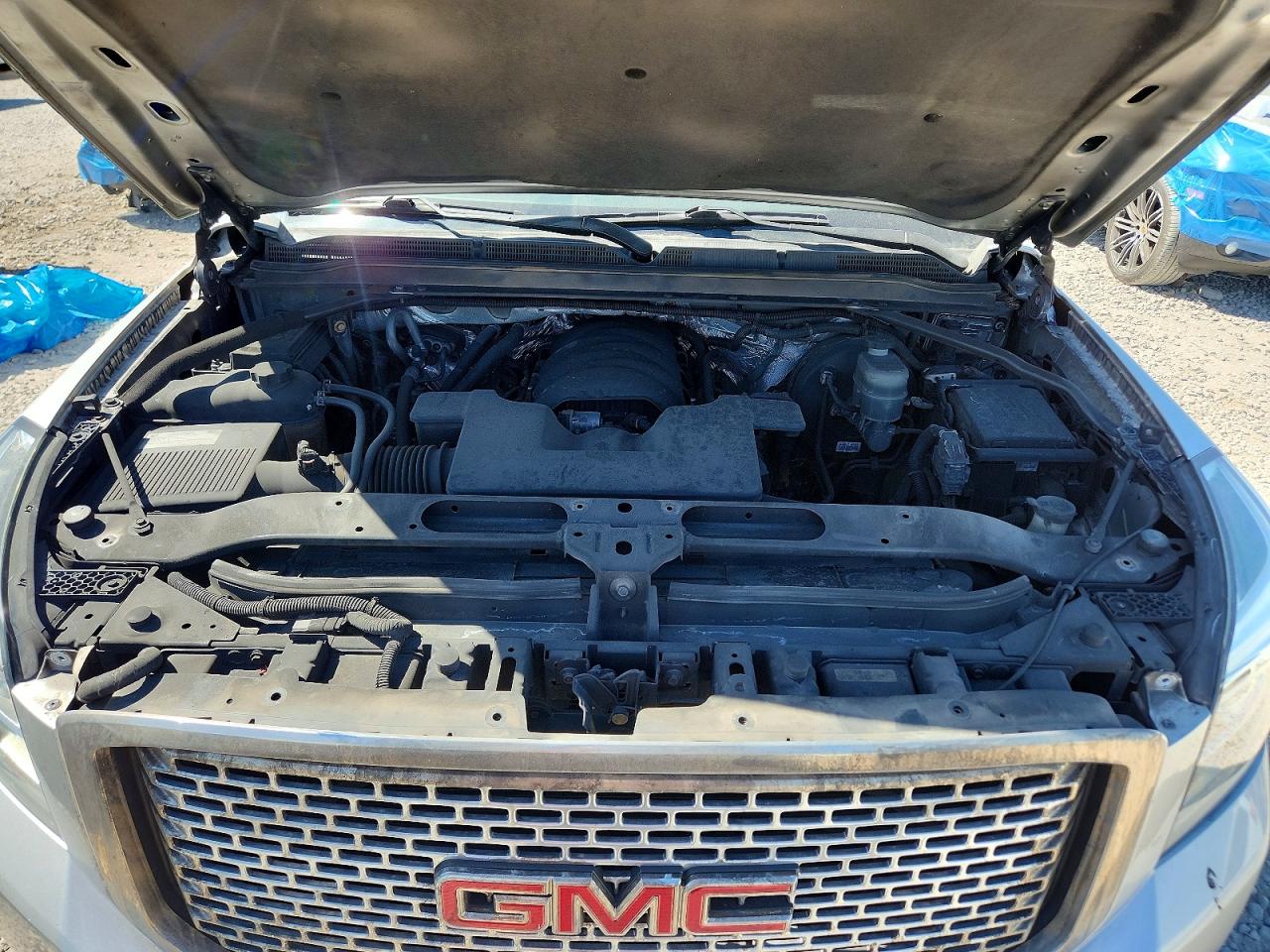 GMC Yukon Denali