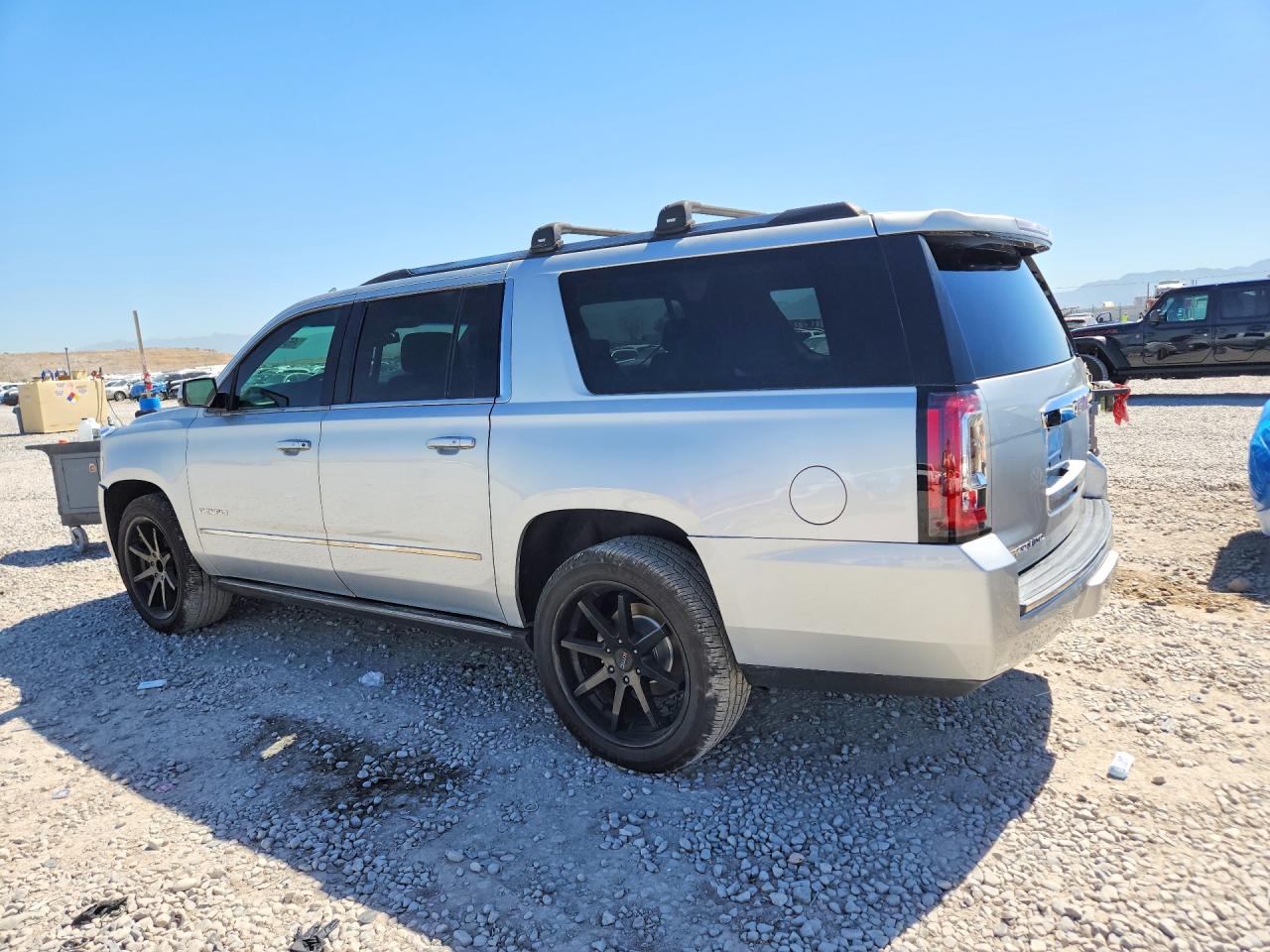 GMC Yukon Denali