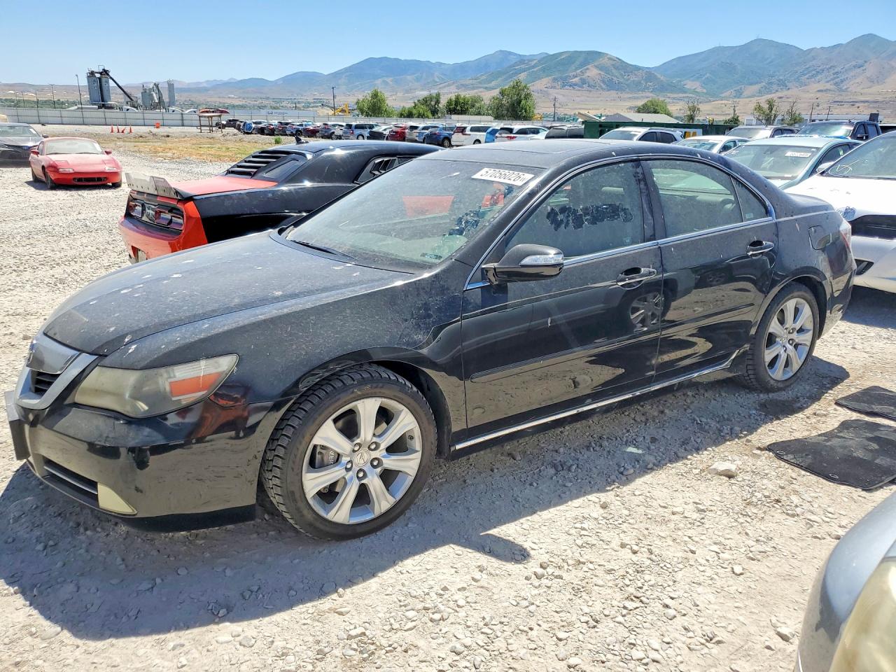 Salvage Acura RL Image