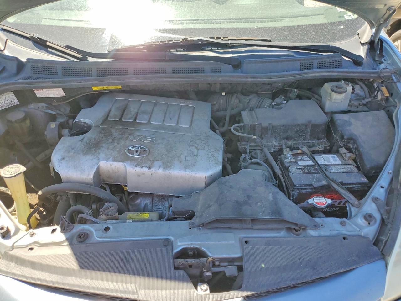 Toyota Sienna Le 8-passenger