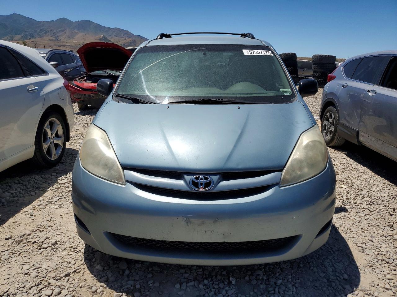 Toyota Sienna Le 8-passenger
