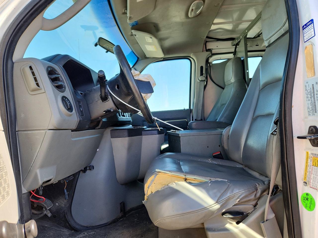 Ford Econoline E250 Van