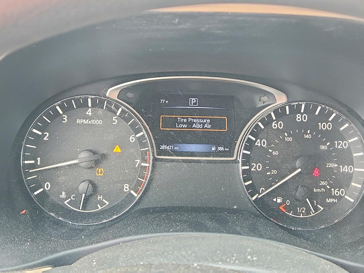 Nissan Pathfinder S