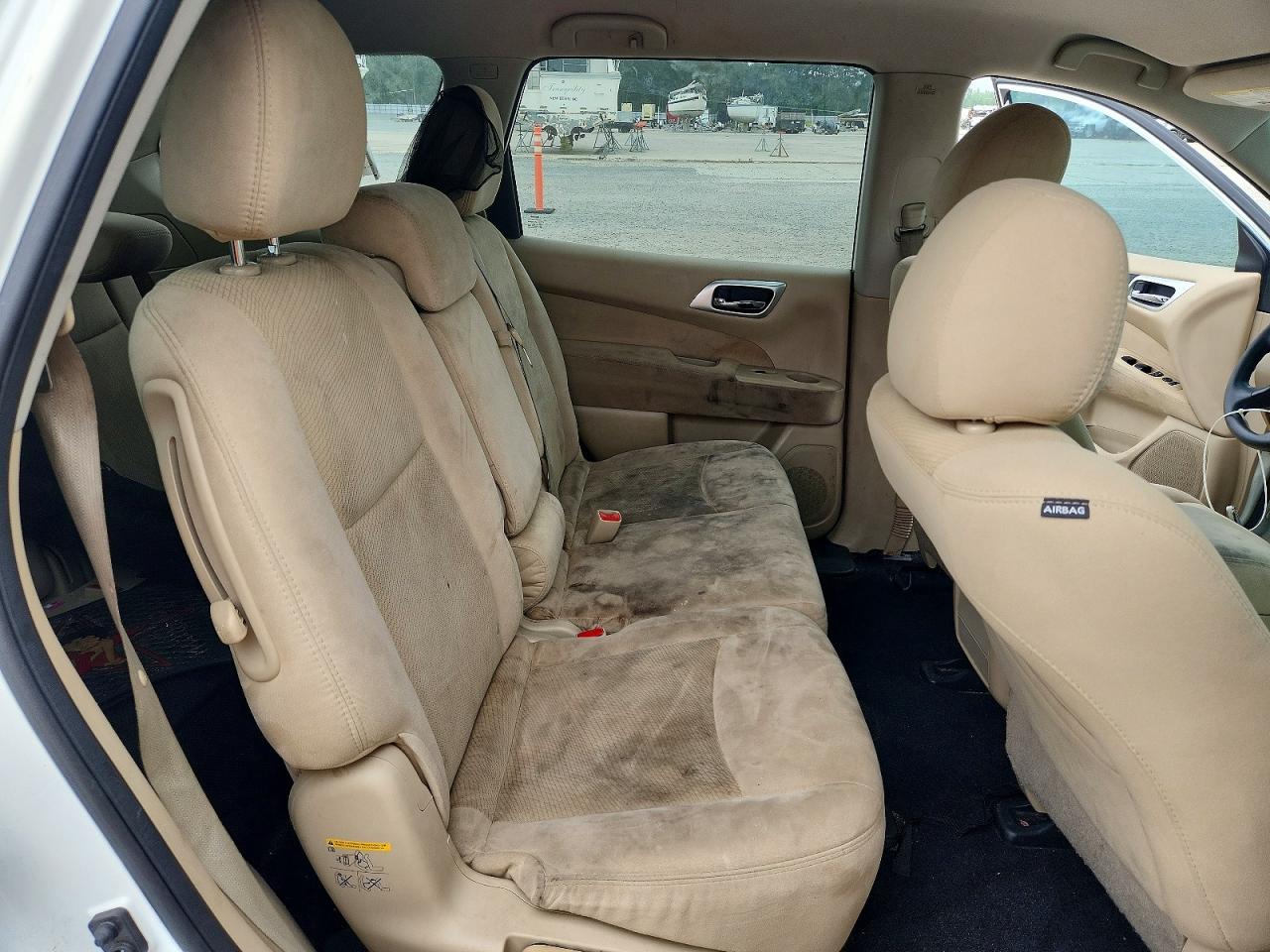 Nissan Pathfinder S