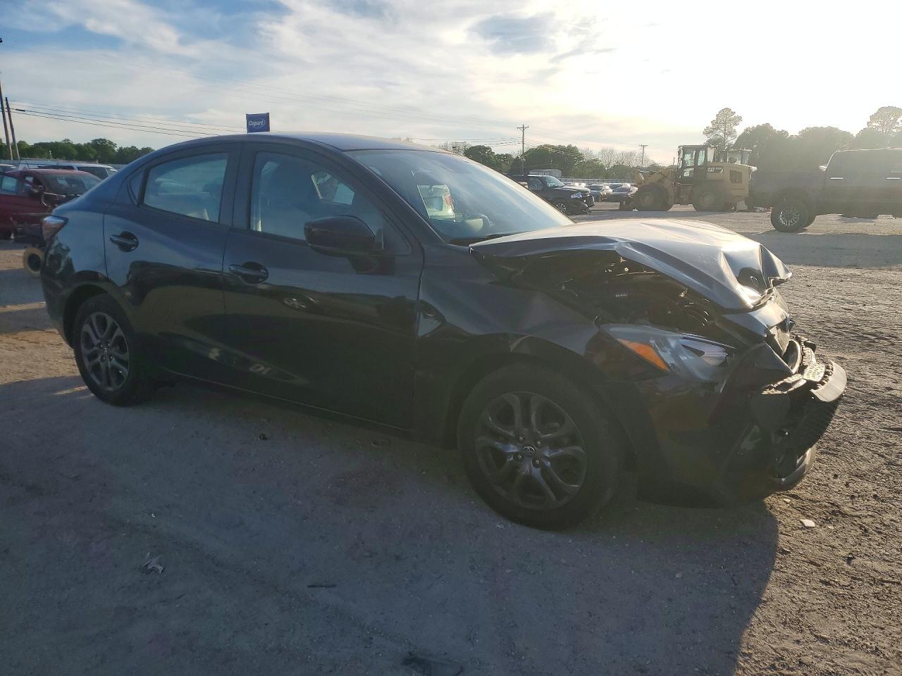Toyota Yaris Le