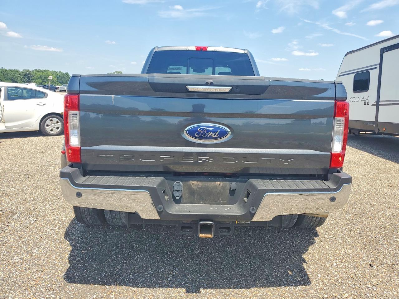 Ford F-350