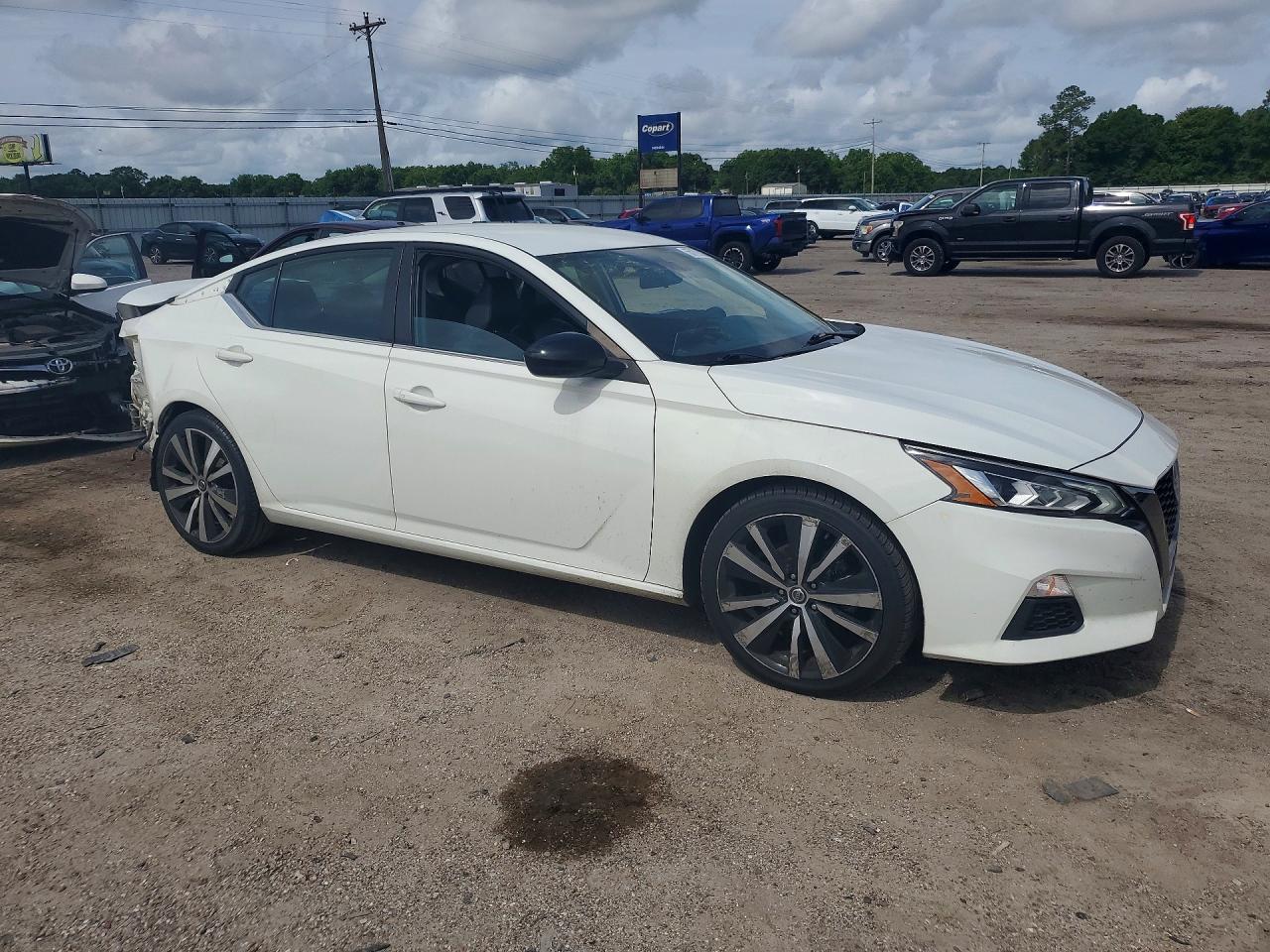 Nissan Altima Sr