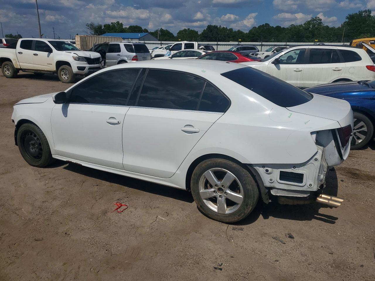 Volkswagen Jetta S