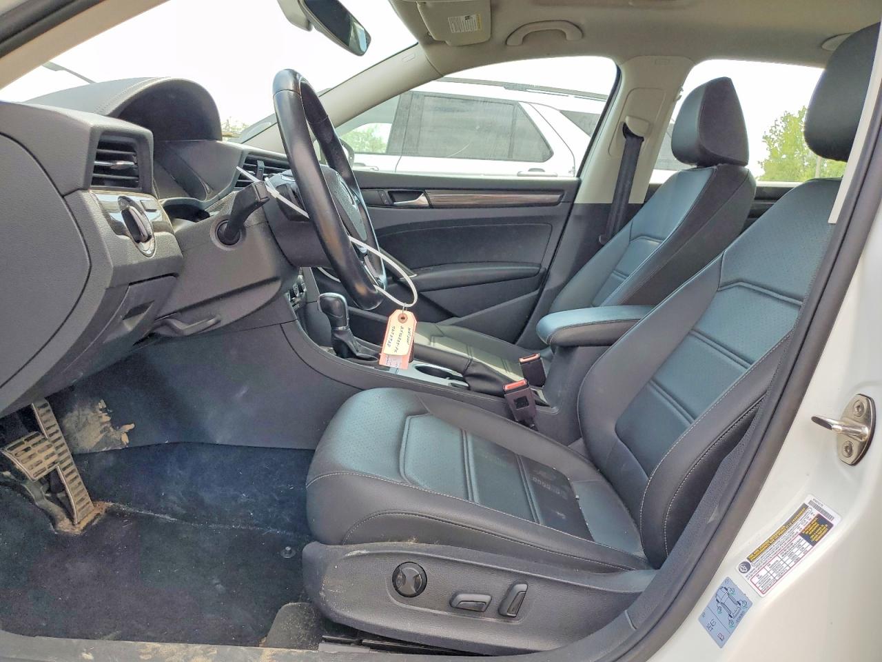 Volkswagen Passat R-line