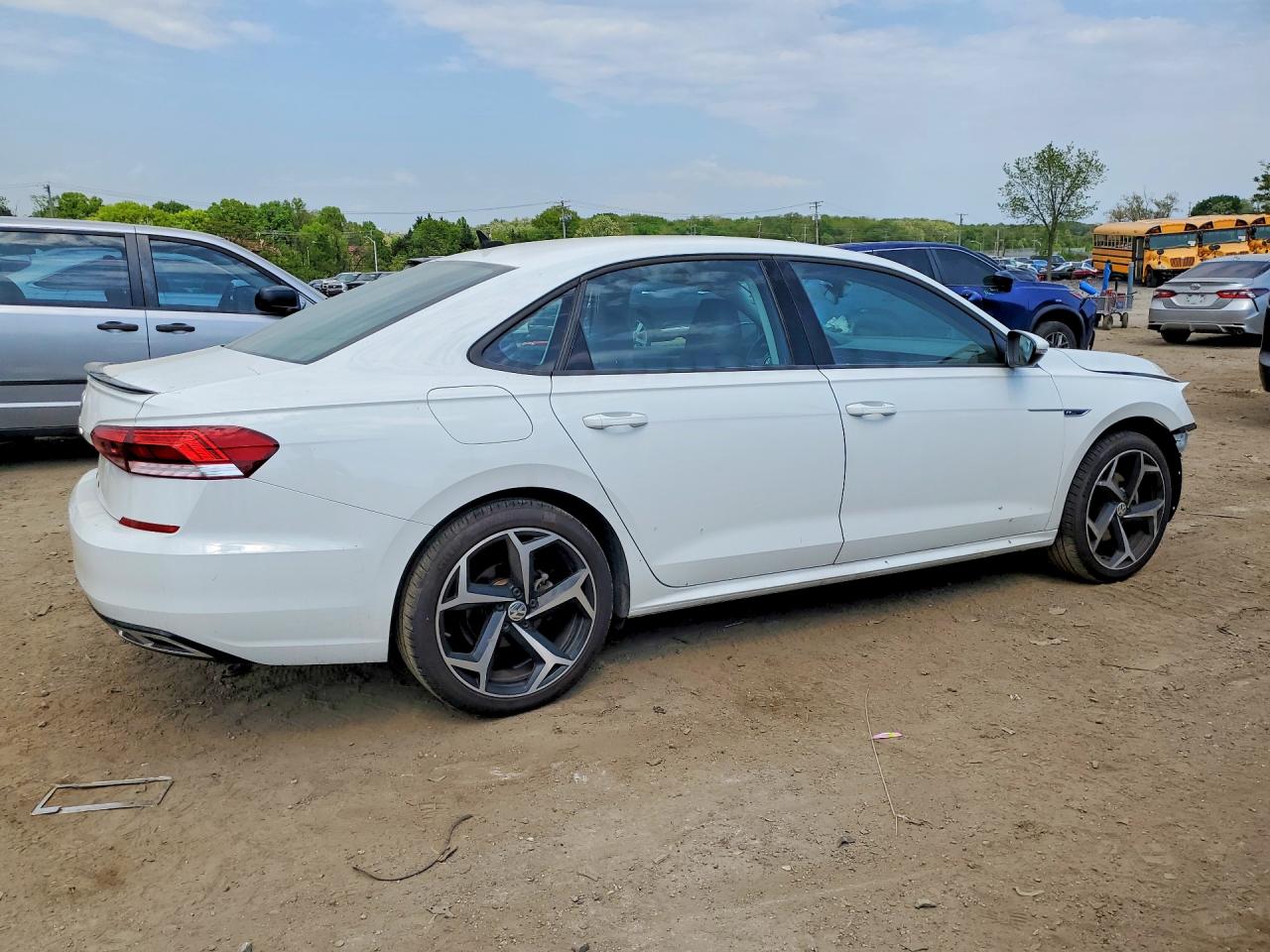 Volkswagen Passat R-line