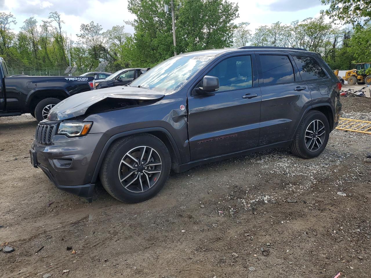 Salvage Jeep Grand Cherokee Image