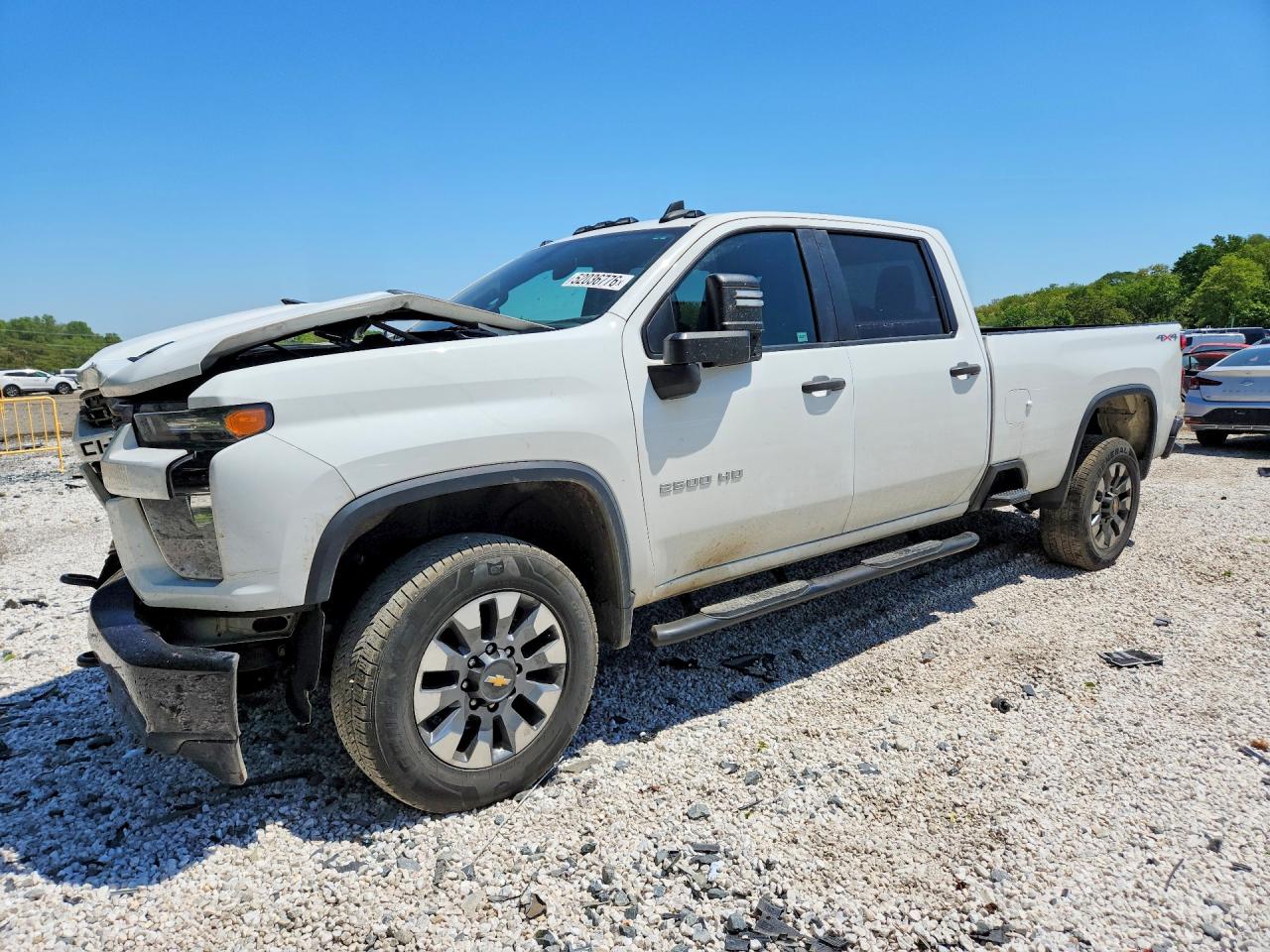 Salvage Chevrolet Silverado Image