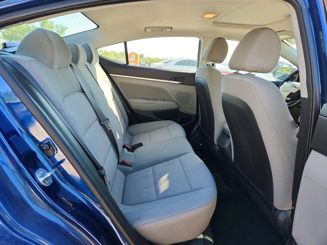 Hyundai ELANTRA Value Edition