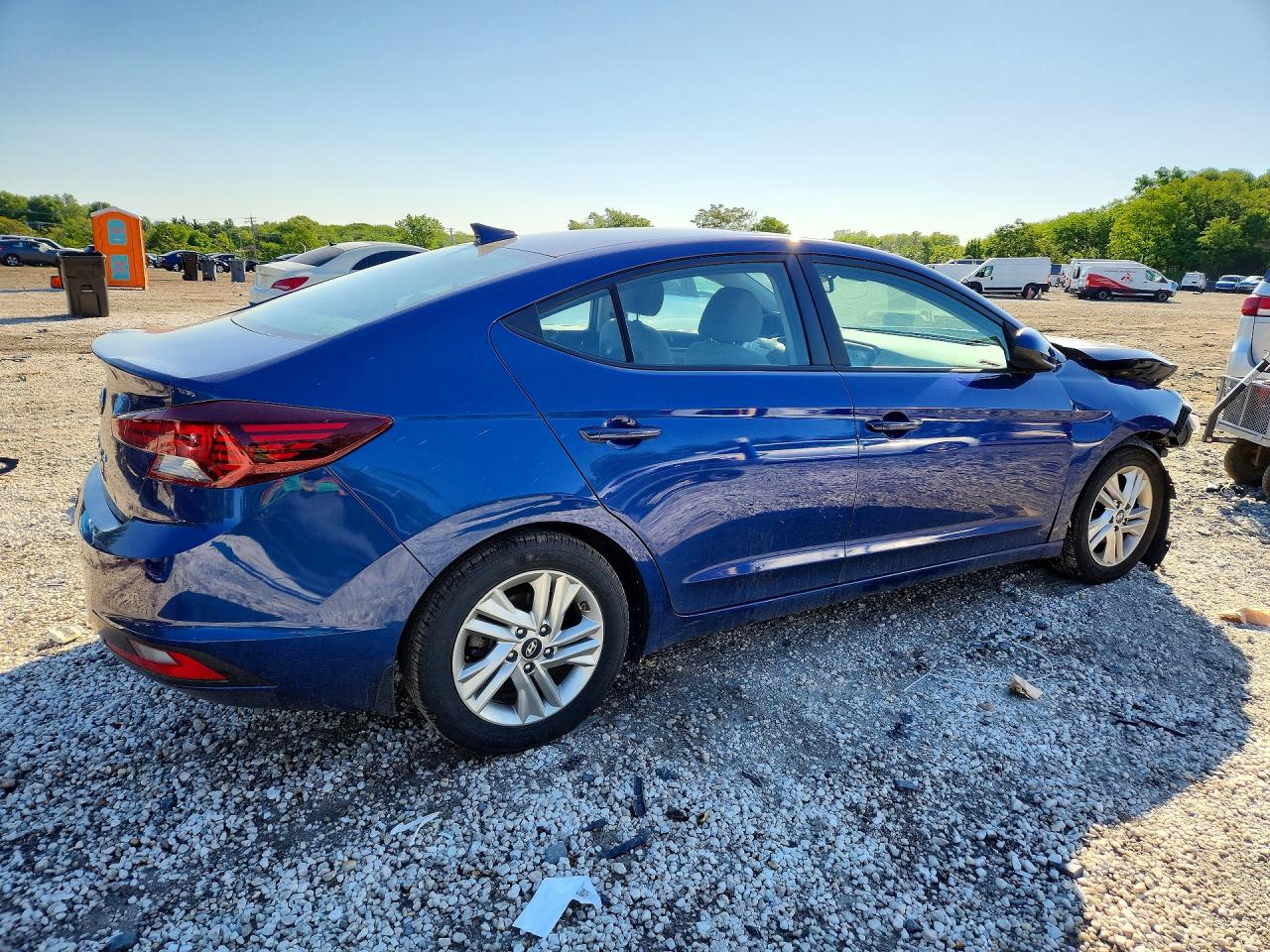 Hyundai ELANTRA Value Edition