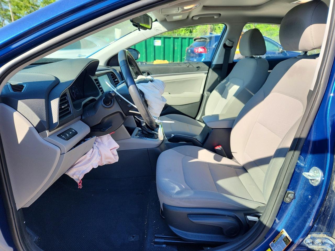 Hyundai ELANTRA Value Edition