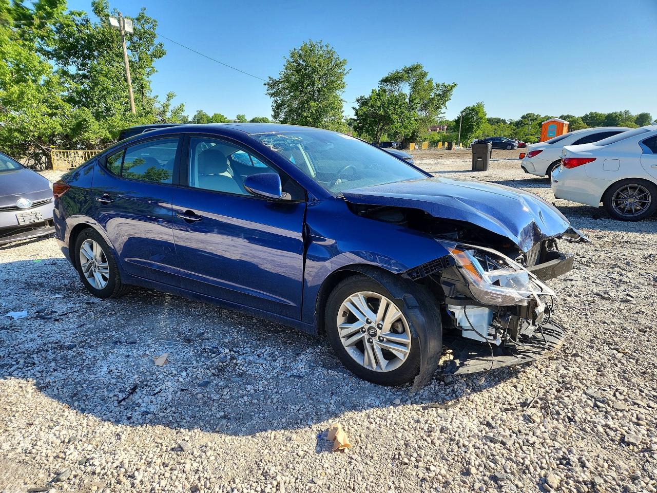 Hyundai ELANTRA Value Edition