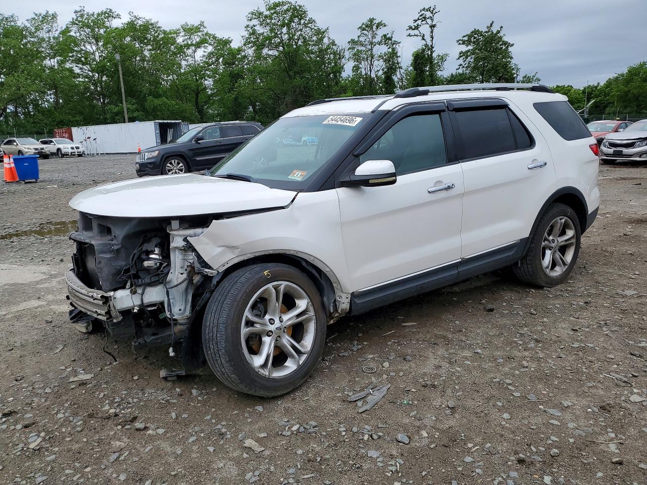 Salvage Ford Explorer Image