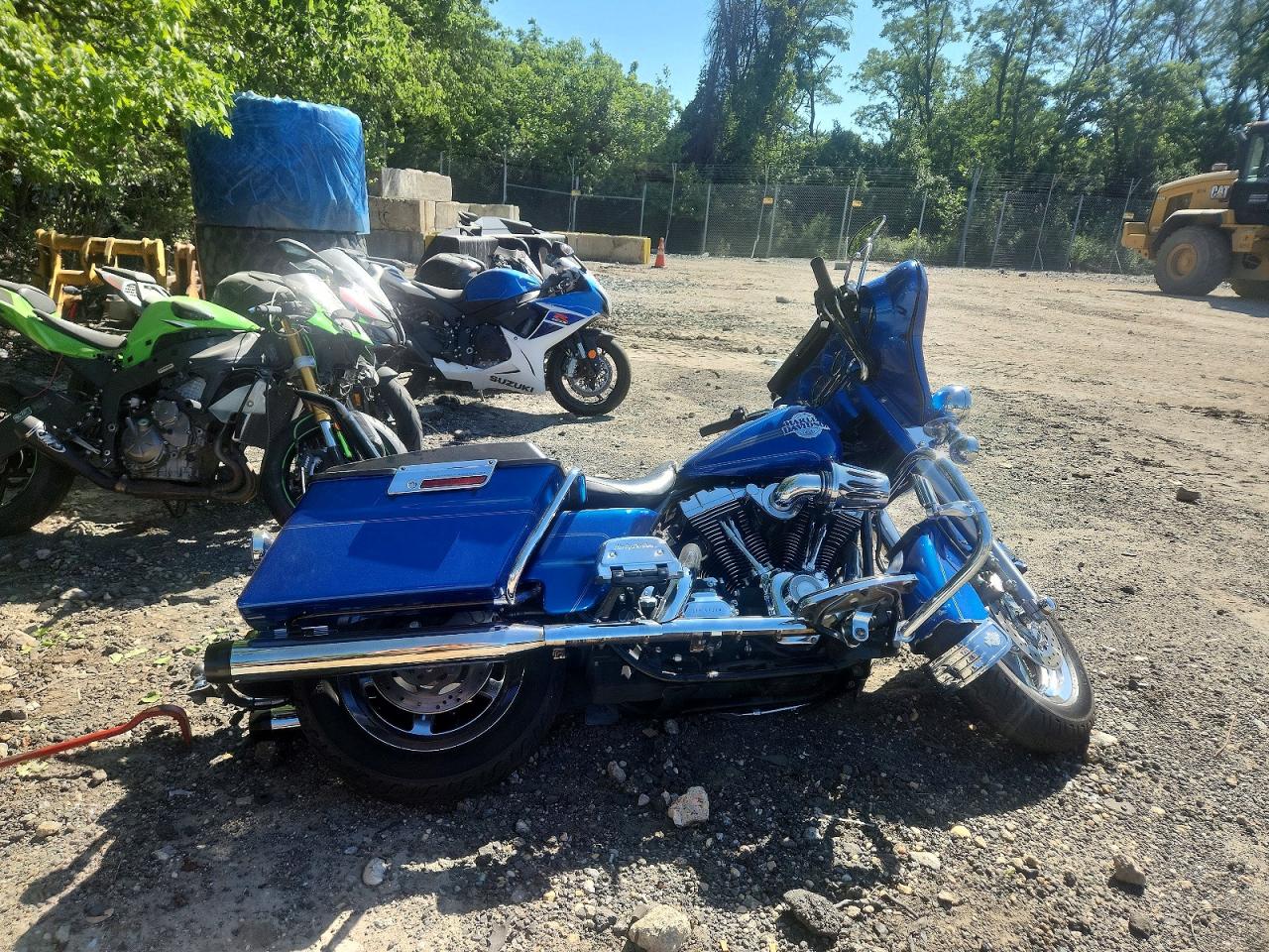 Salvage Harley-Davidson Fl Image