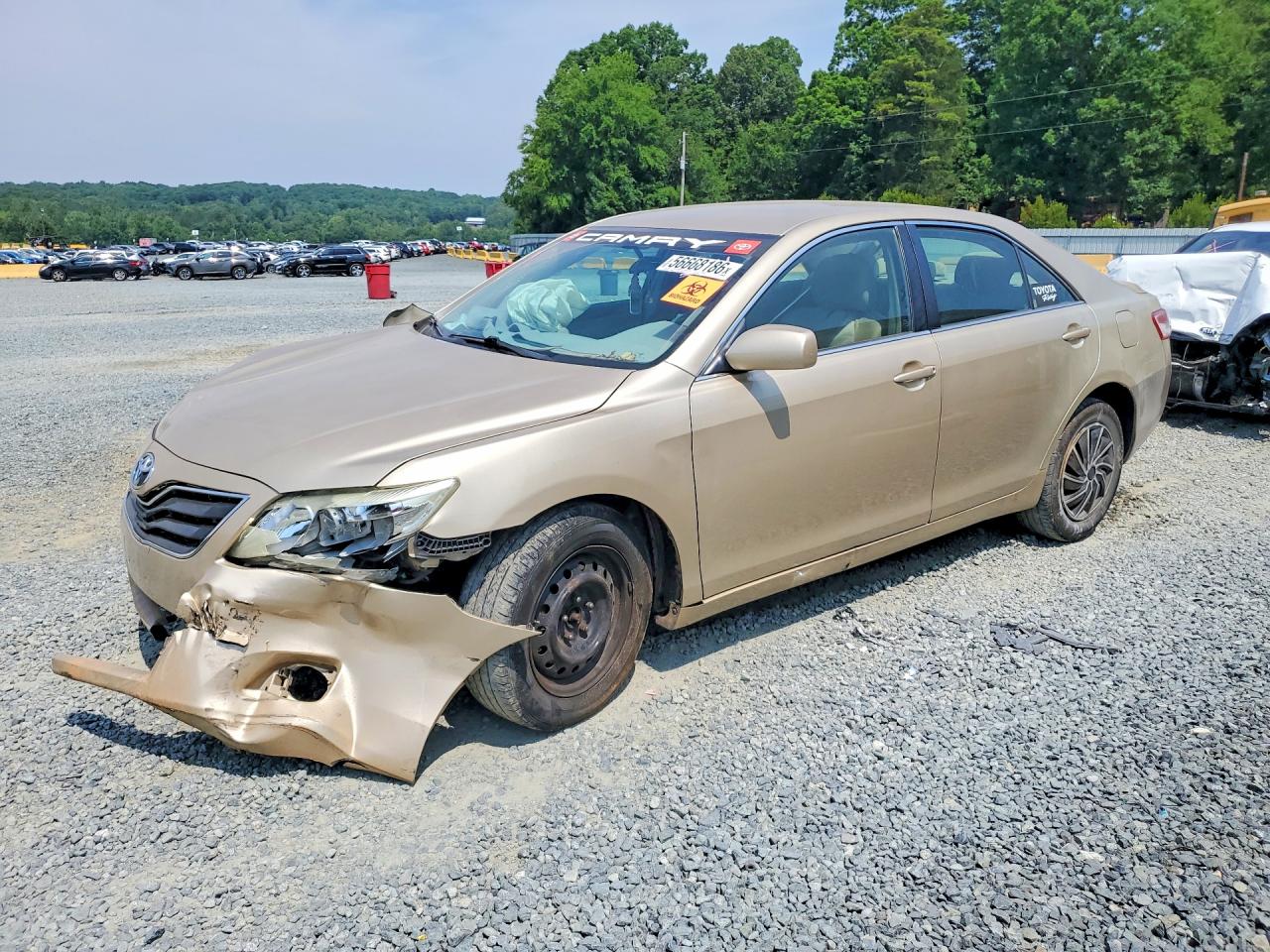 Salvage Toyota Camry Image