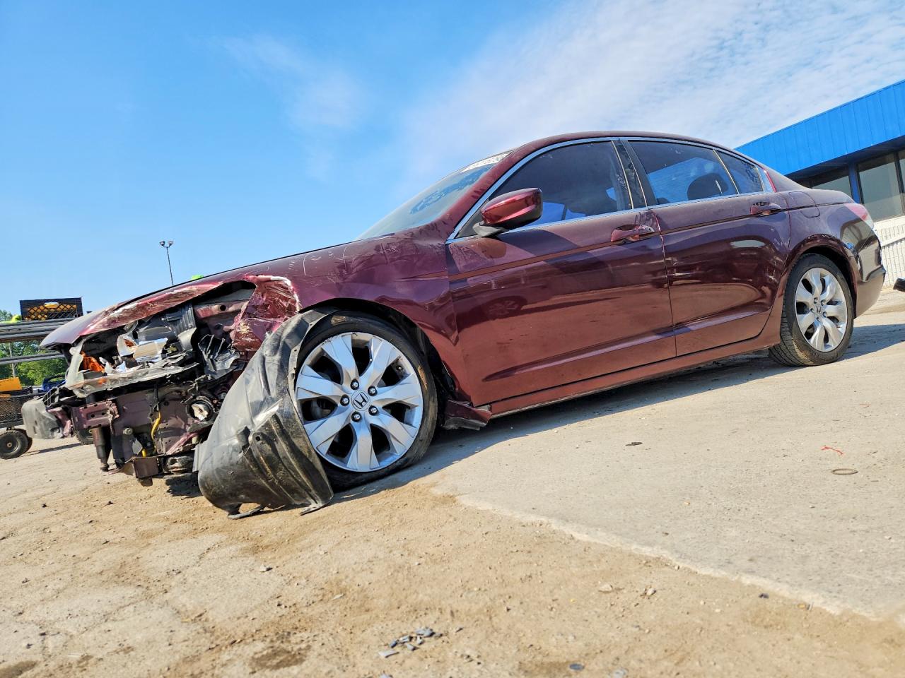 Salvage Honda Accord Image
