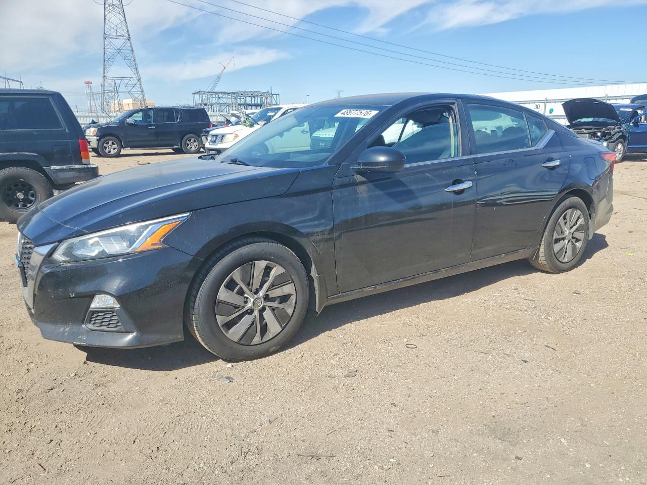 Salvage Nissan Altima Image