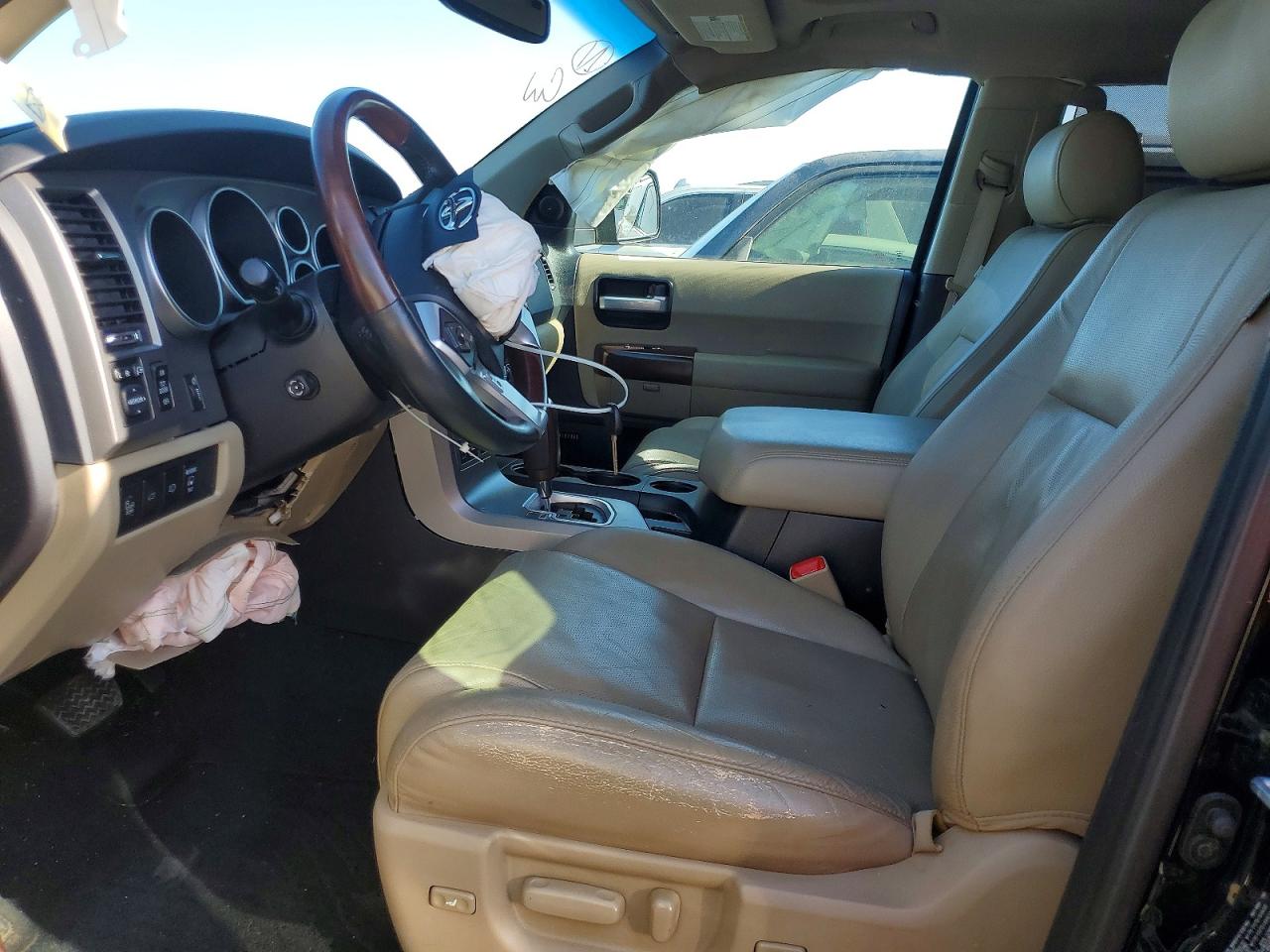 Toyota Sequoia Platinum
