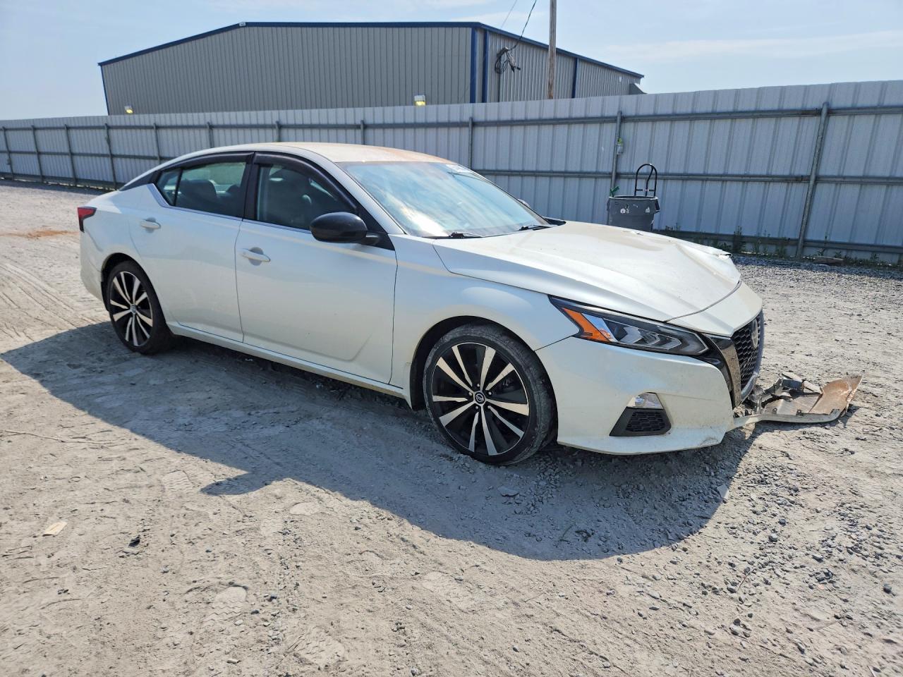 Nissan Altima Sr