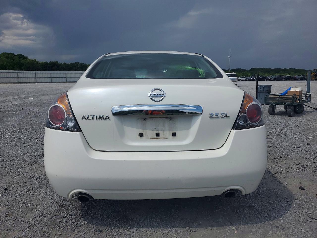 Nissan Altima Base