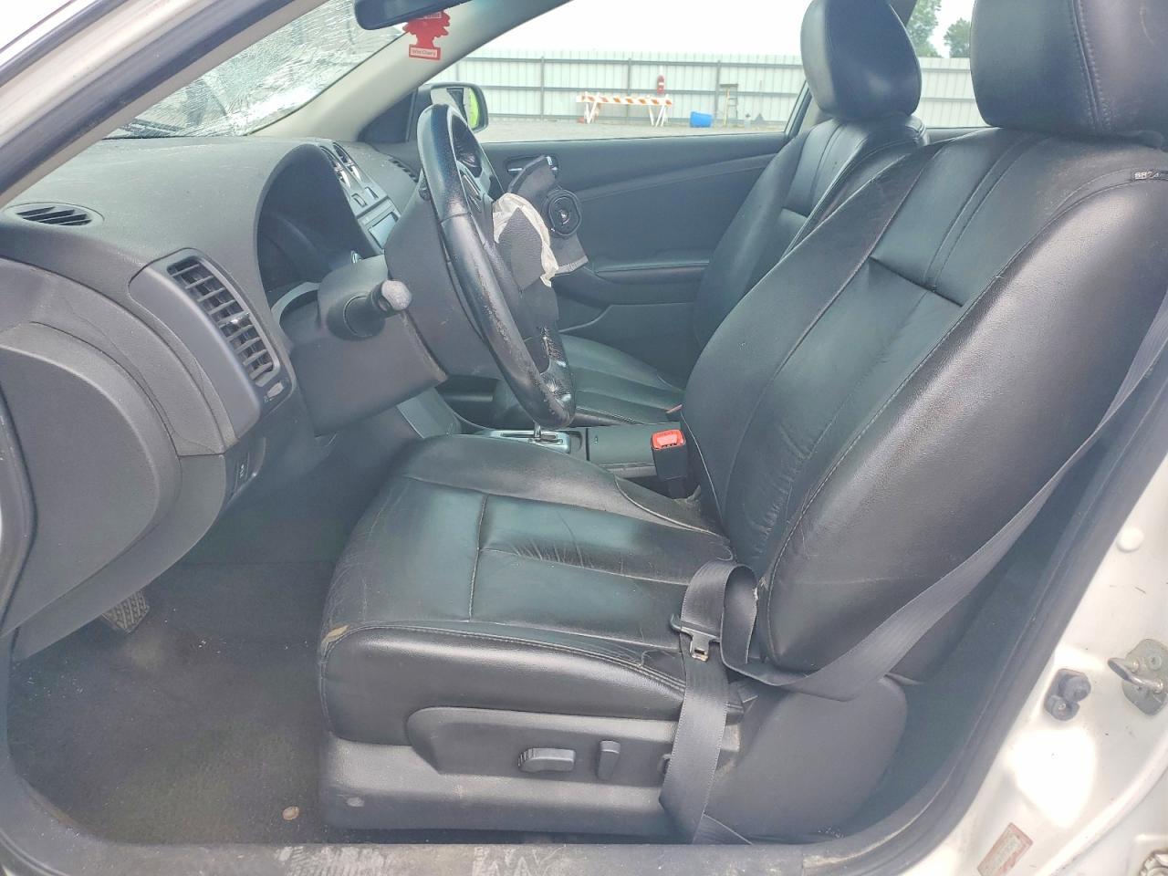 Nissan Altima Base